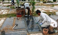 گزارش تصویری نصب سنگ در قطعه ۱۴ وادی دولت آباد مورخ 27 شهریور